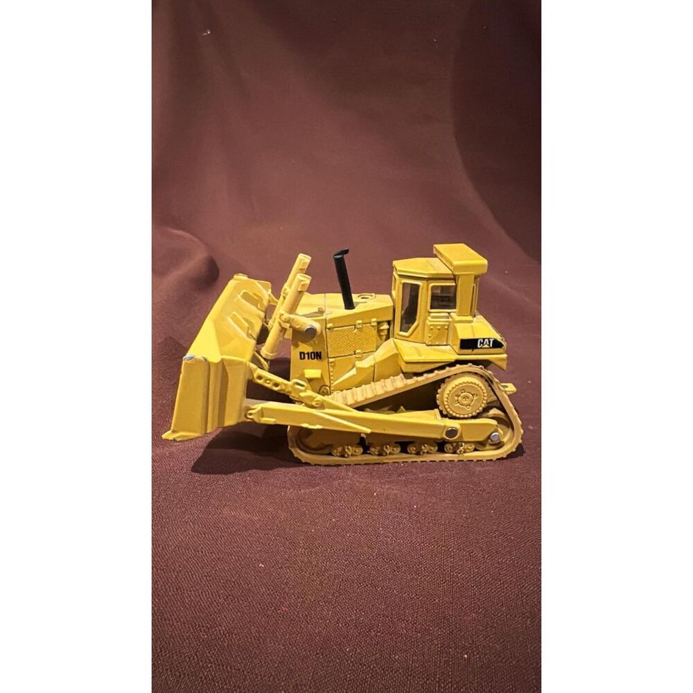 Vintage Ertl  D10N Caterpillar 1/50 Scale  Bulldozer
